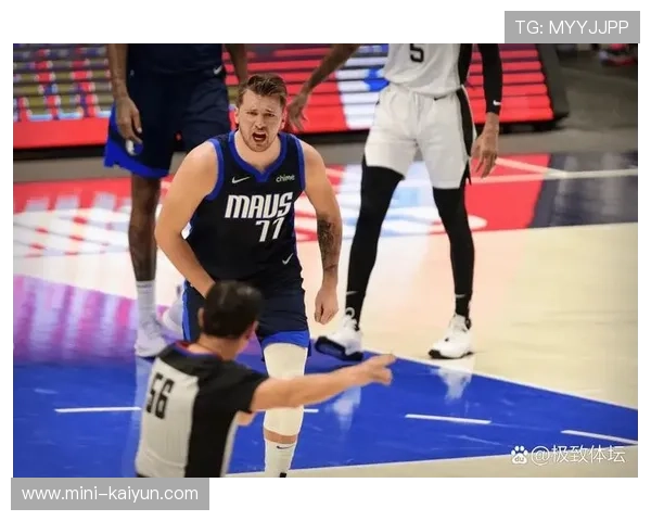 东契奇致信里夫斯调侃半场投篮胜出，称“杀不死的使你更强”